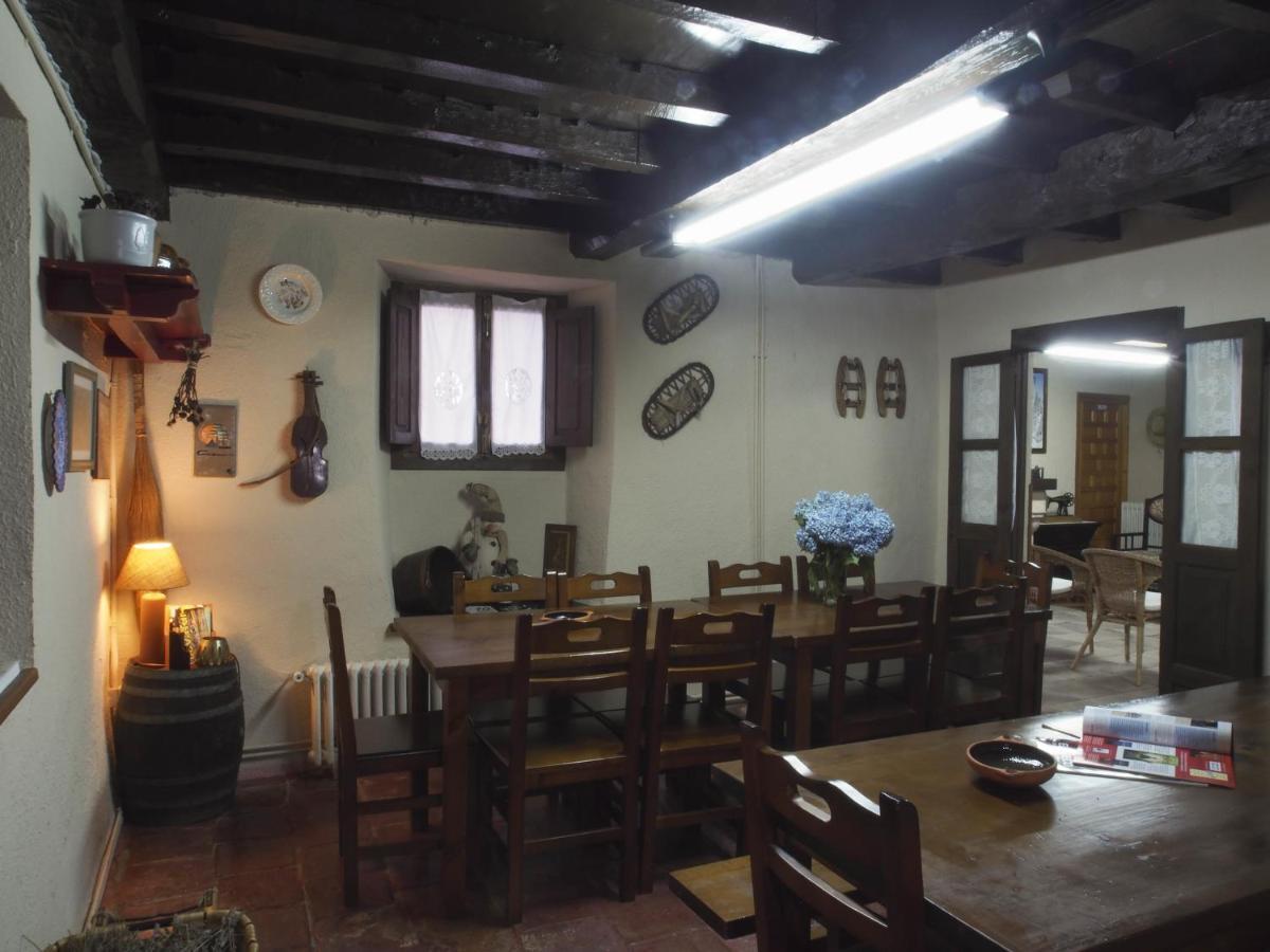 Casa de la Montaña Albergue Turístico Avín Exterior foto